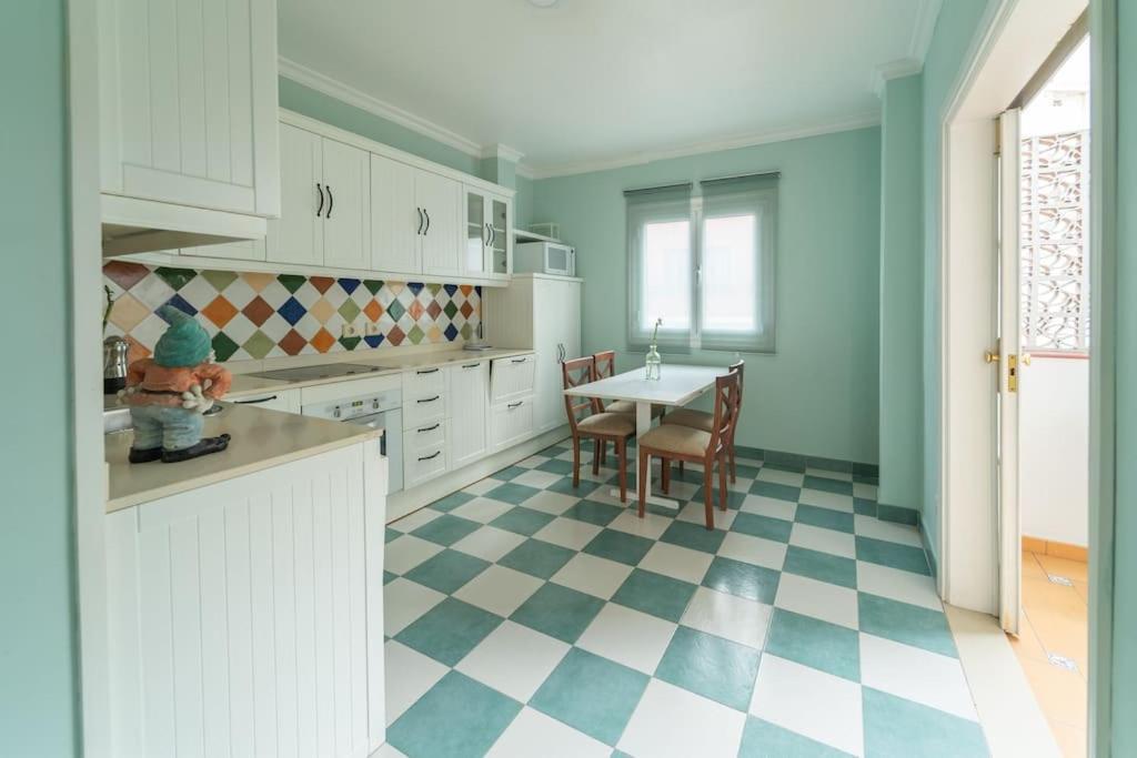 Un Lugar House San Telmo -Coliving Apartment ลาสปัลมาส เด กรานคานาเรีย ภายนอก รูปภาพ